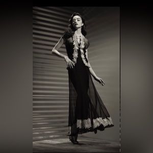 Stunning Vintage 1930s 30s Black Sheer Gown Dress With Large Floral Lace XS/S